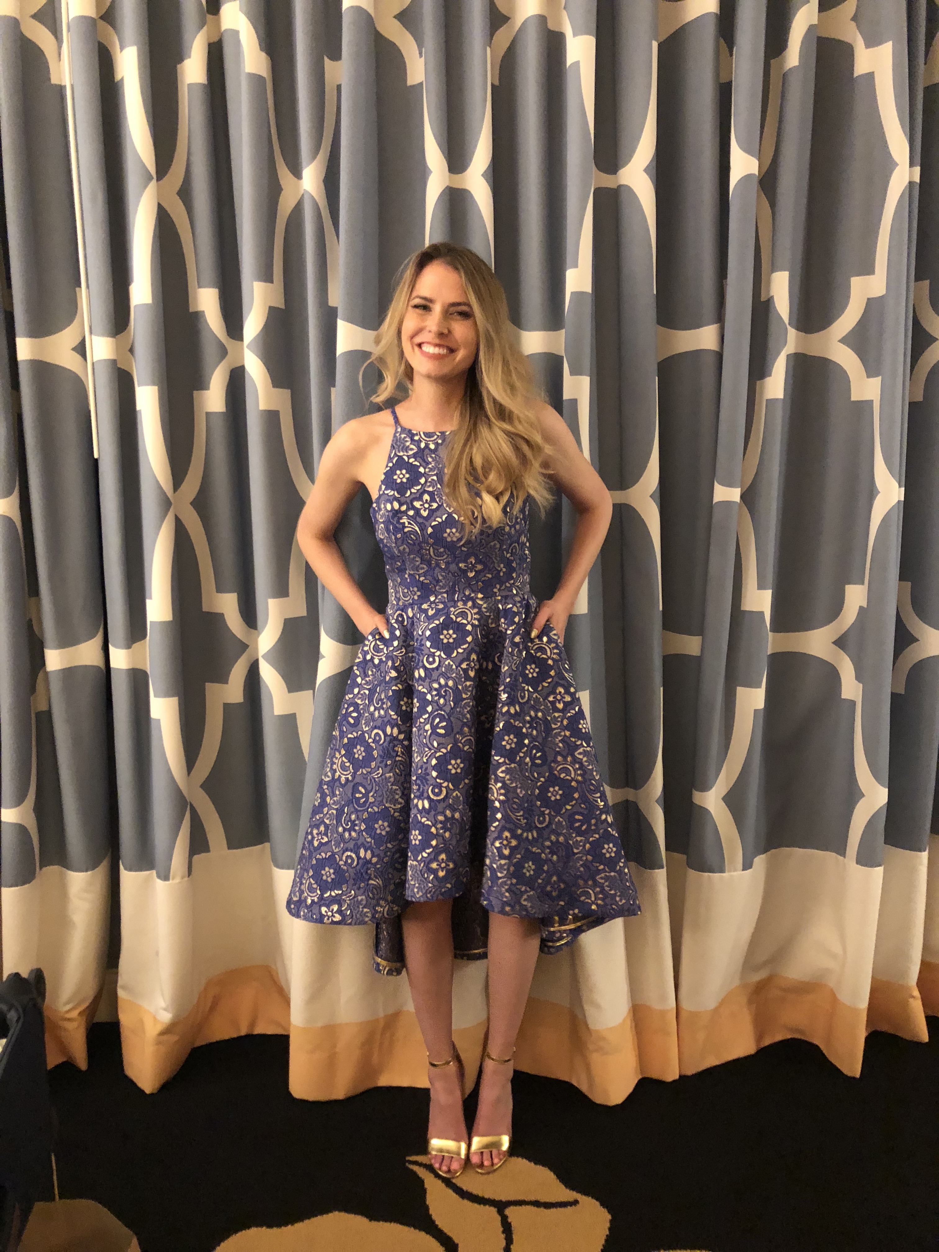 Vogue 9252 dress front