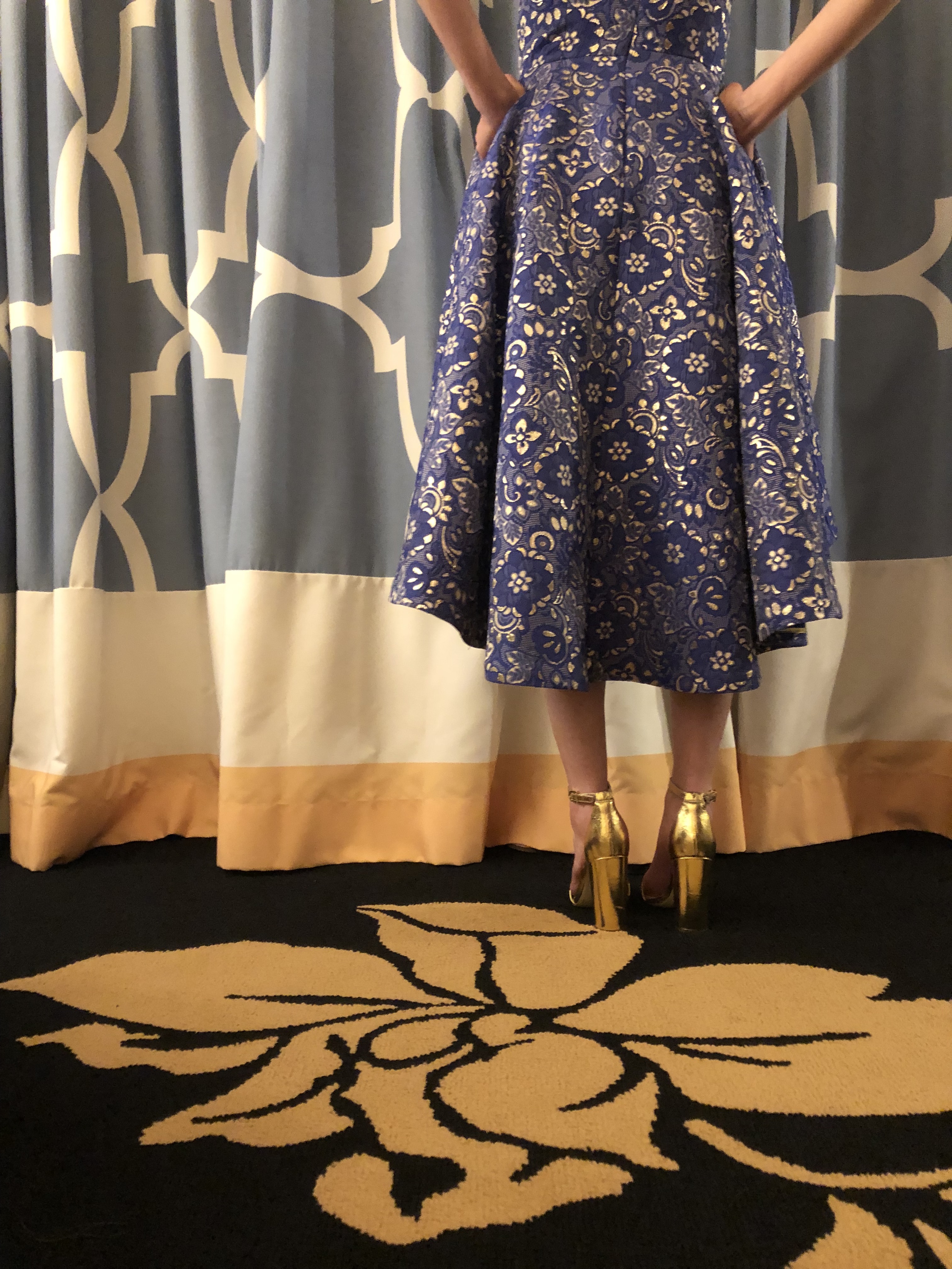 Vogue 9252 dress back